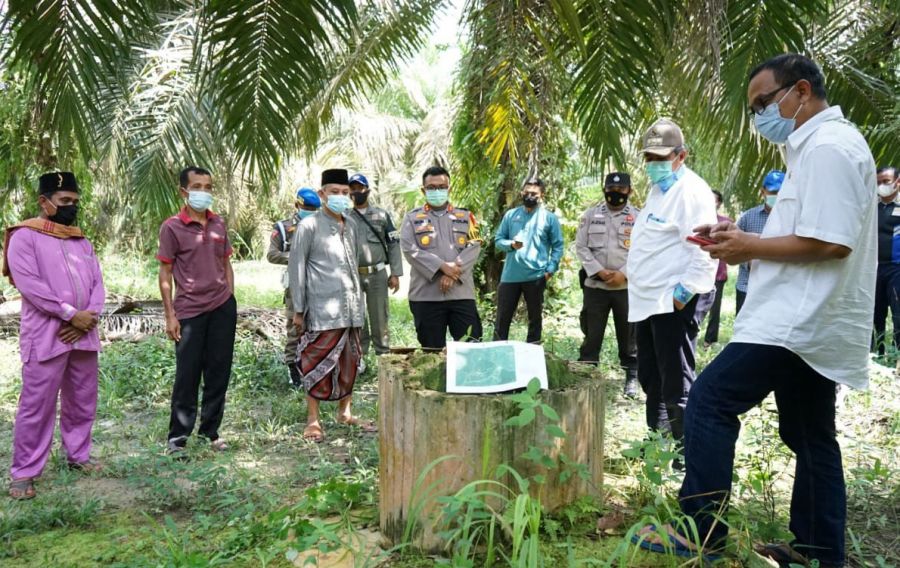 Alfedri Tinjau Perbatasan Siak-Kampar di Kampung Rantau Bertuah