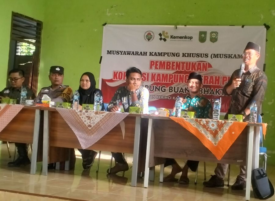 Bapekam Kampung Buana Bhakti Menggelar Musyawarah Pembentukan Koperasi Merah Putih