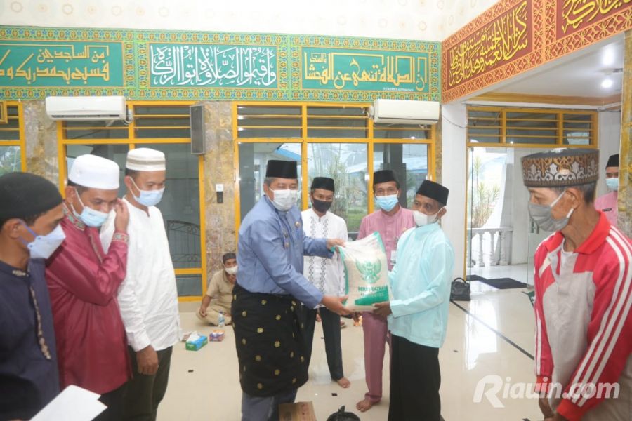 Bupati Siak Apresiasi Unit Pelayanan Zakat PTPN 5 Sri Buatan dan Dayun