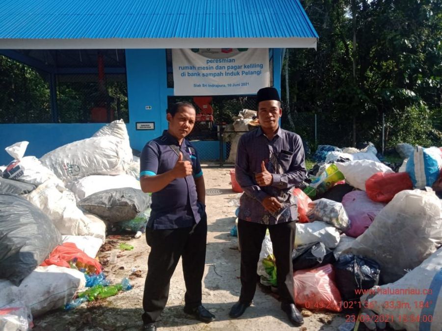 Bupati Siak Minta Kecamatan dan Kampung Punya Bank Sampah