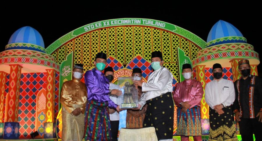 Bupati Siak Resmi Tutup STQ di Tualang, Kelurahan Perawang keluar Juara Umum