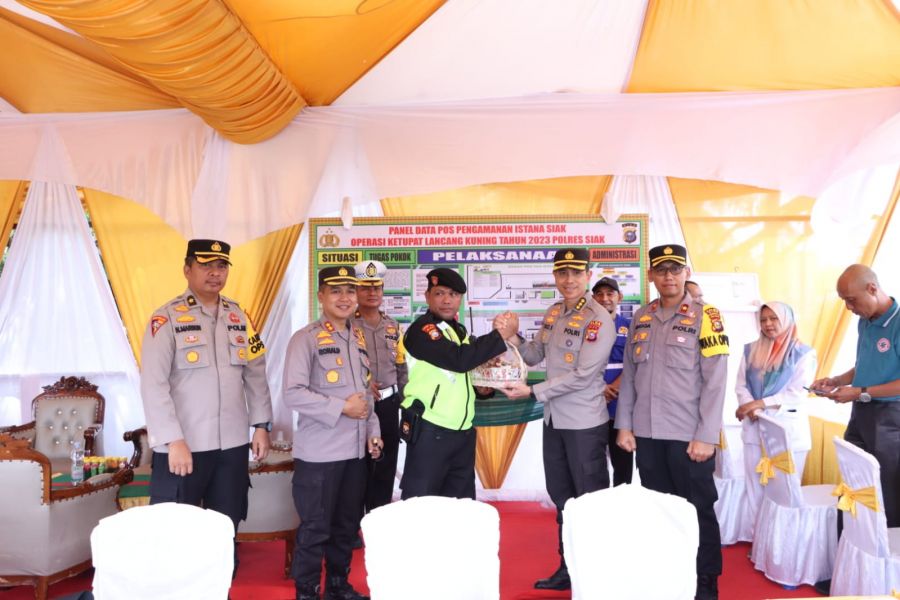 Karo SDM Polda Riau Kunjungi Pos Pam di Wilayah Siak