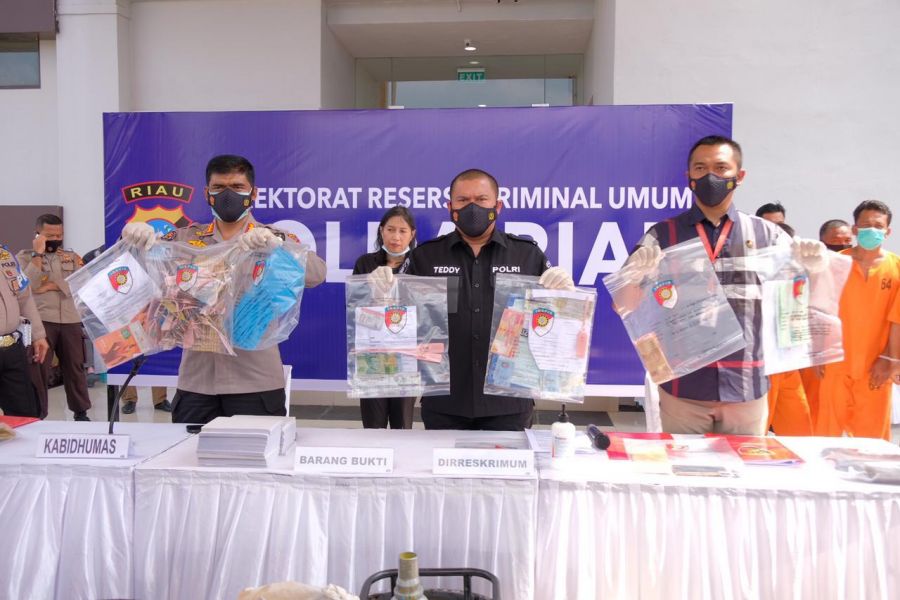 Kencing Solar Libatkan Karyawan Operator Feeling Set  di TBBM Pertamina Dumai Digulung Polda Riau