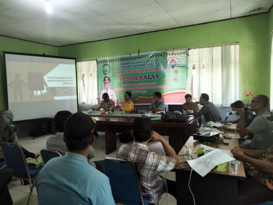 Kepala Desa Buana Bhakti Buka Pembekalan Relawan SDGs