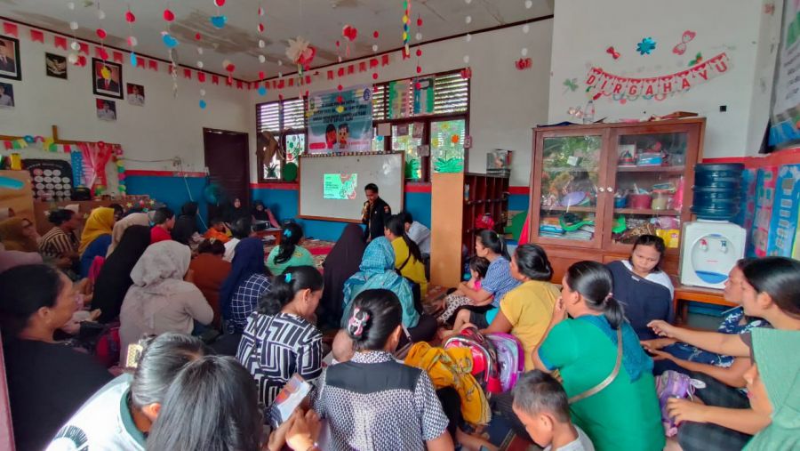 TK Negeri Pembina Dayun Taja Parenting bersama Senkom Mitra Polri Riau