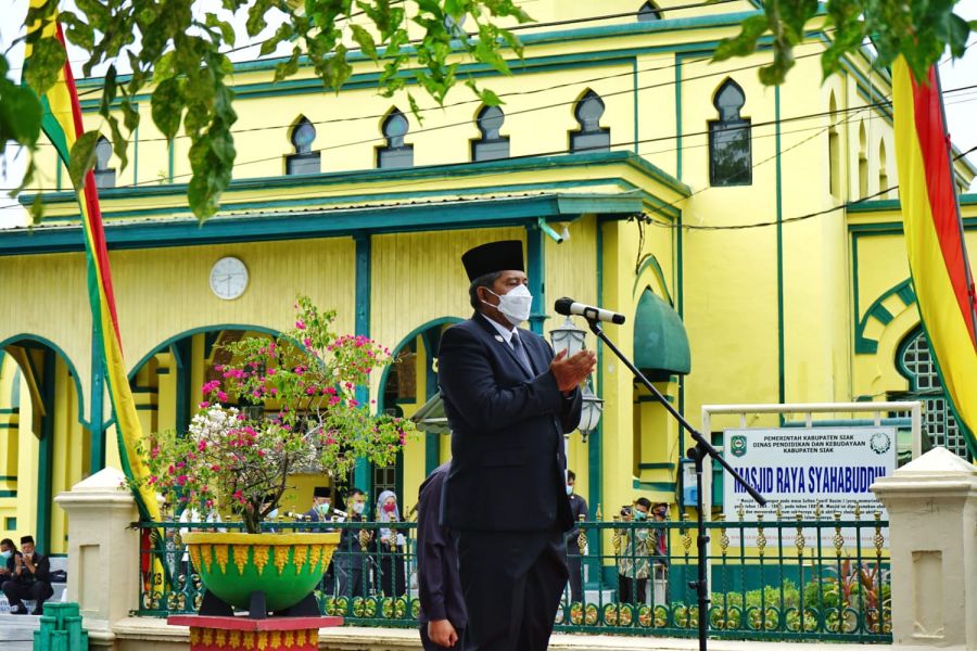 Upacara Hari Pahlawan di Siak Berlangsung Khidmat dan Prokes Ketat