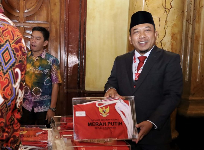 Wakil Bupati Siak Terima Duplikat Bendera Pusaka di Balai Samudra Jakarta Utara