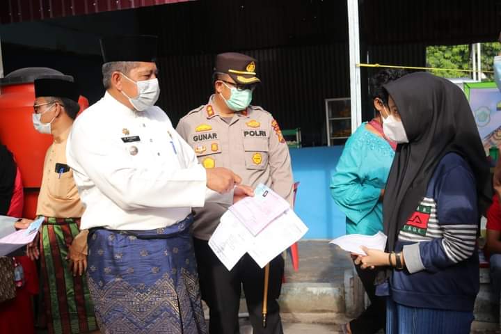 Warga Kecamatan Tualang Buat e-KTP Cukup Datang ke UPT Tualang