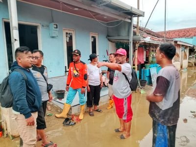 senkom-brebes-peduli-bencana-banjir-di-ketanggungan